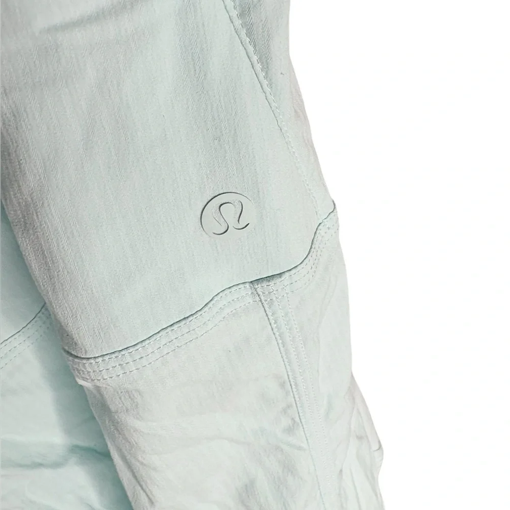 Lululemon dance studio joggers in tranquil blue Size 6
